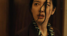 伤官太重的女人，命里带火。不是说她热烈，是说她这辈子，火总往外烧